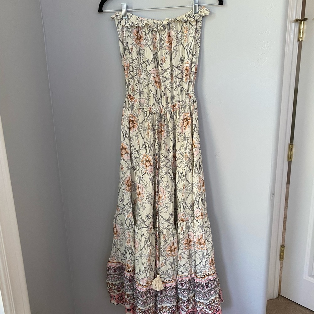 Adorable summer maxi dress, brand new with tags!!!